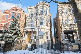1435 N Washtenaw Ave, Unit G in Chicago, IL - Building Photo
