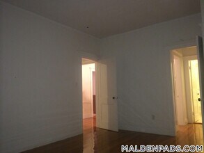 94 Maple St, Unit 2 in Malden, MA - Building Photo - Building Photo