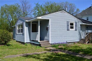 4000 Elkhorn Ave in Norfolk, VA - Building Photo