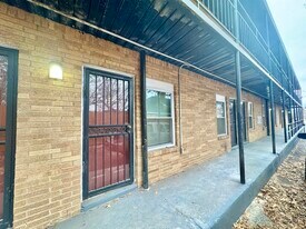 139 N Claybrook St in Memphis, TN - Building Photo