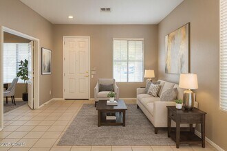 231 E Krista Way in Tempe, AZ - Building Photo - Building Photo