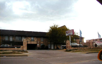 London Square Apartments in Houston, TX - Building Photo - Building Photo