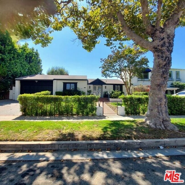 property at 341 S Rodeo Dr