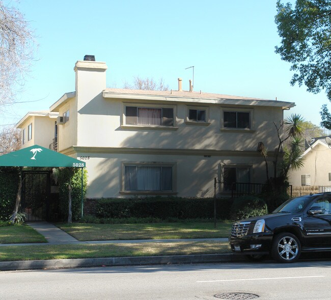 5028 Cahuenga Blvd in North Hollywood, CA - Foto de edificio - Building Photo