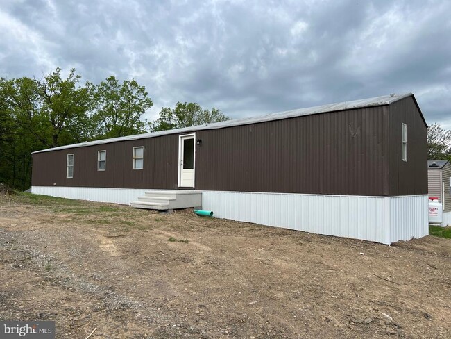 118 Dugan Ct in Hedgesville, WV - Building Photo - Building Photo