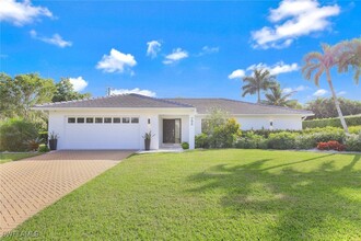 796 Ketch Dr in Naples, FL - Foto de edificio - Building Photo