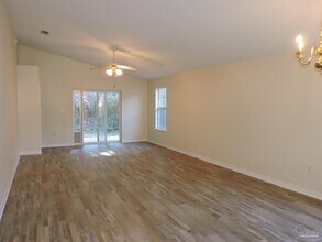 2513 Gulf Breeze Ave in Pensacola, FL - Building Photo - Building Photo