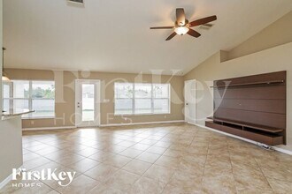 3935 NE 22nd Ave in Cape Coral, FL - Building Photo - Building Photo