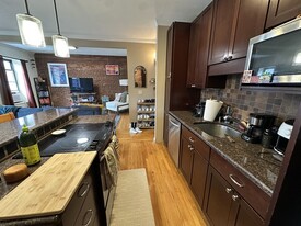 26 Worcester Sq, Unit 4 in Boston, MA - Building Photo