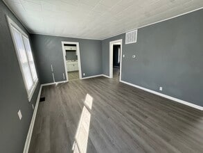 1004 E Dixon St in Kokomo, IN - Building Photo - Building Photo