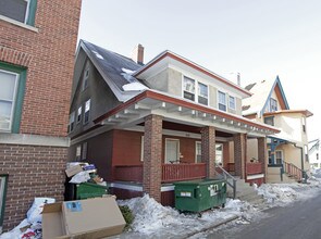 Laketowne Apartments in Madison, WI - Foto de edificio - Building Photo