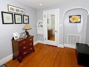 6218 Southwood Ave, Unit 3W in St. Louis, MO - Foto de edificio - Building Photo