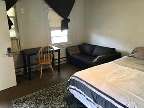 157 Perkins St, Unit 3 in Somerville, MA - Foto de edificio - Building Photo