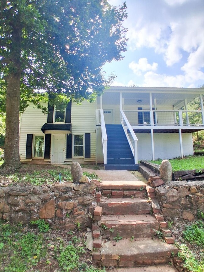 property at 306 Palmetto Ave