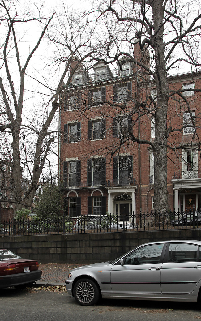 89 Mount Vernon St in Boston, MA - Foto de edificio - Building Photo