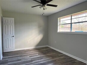 14936 Curran Rd in New Orleans, LA - Foto de edificio - Building Photo