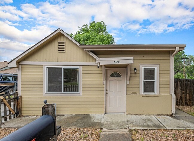 property at 524 S Cedar St