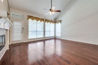 4525 Sandra Lynn Dr in Flower Mound, TX - Foto de edificio - Building Photo