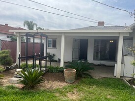 1740 Cherry Ave in Sanger, CA - Building Photo