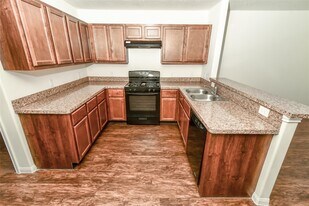 21202 Grand Field Ct in Humble, TX - Building Photo