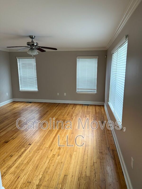 100 Elm St in Greenville, SC - Building Photo - Building Photo
