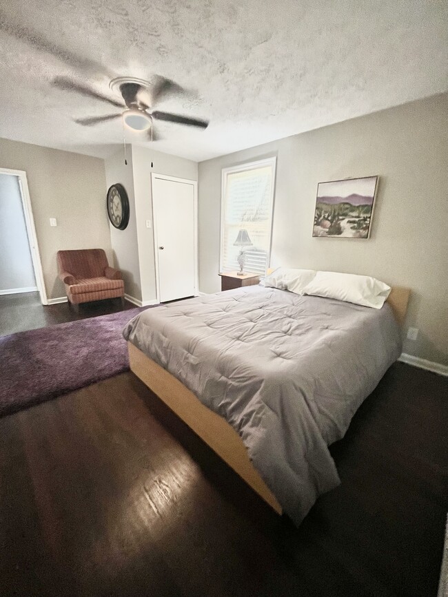 property at 1518 Columbia Cir