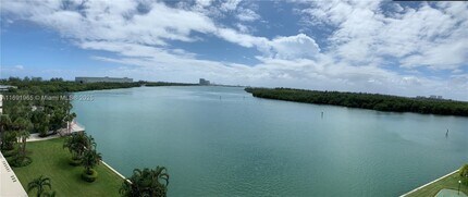500 Bayview Dr, Unit # 620 in Sunny Isles Beach, FL - Building Photo - Building Photo