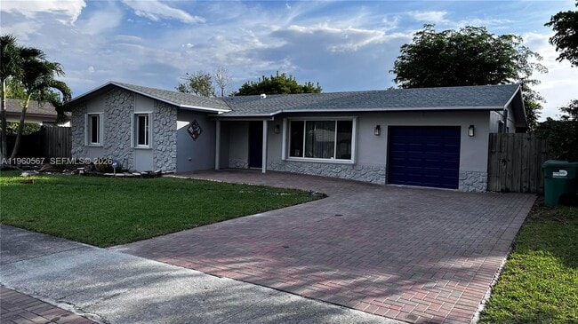 7700 SW 132nd Pl in Miami, FL - Building Photo - Building Photo