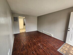 1056 Dayton St, Unit 1056 in Aurora, CO - Building Photo - Building Photo