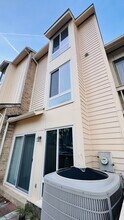 10211 Ridgeline Dr in Montgomery Village, MD - Building Photo - Building Photo