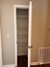 8201 Fairington Village Dr in Stonecrest, GA - Building Photo - Building Photo