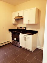 102 Calumet St, Unit 2T in Boston, MA - Building Photo