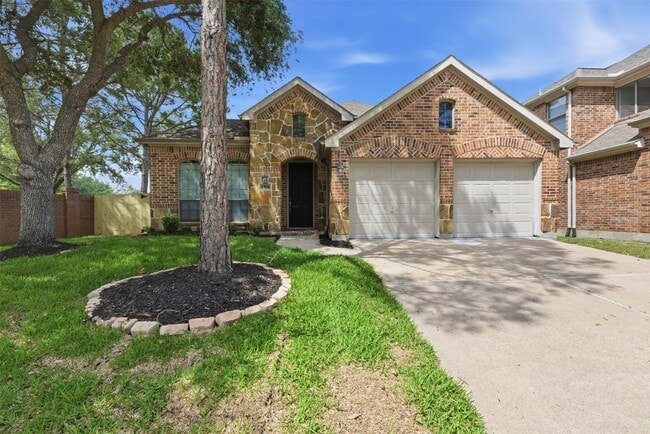 property at 4303 Wellington Grove Ln