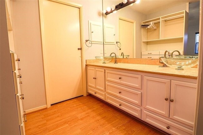 property at 4724 Post Oak Timber Dr