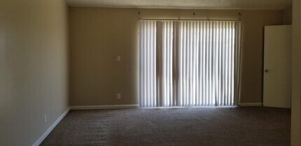 307 Buckley Ave in Bakersfield, CA - Building Photo - Building Photo