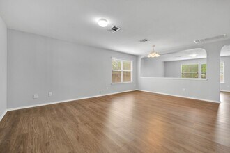 12506 Dry Run in San Antonio, TX - Building Photo - Building Photo