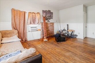 212 W North St in Warrensburg, MO - Building Photo - Building Photo