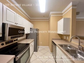 4309 Bayside Village Dr in Tampa, FL - Building Photo - Building Photo