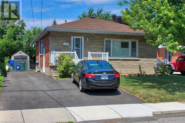 176 E 32nd St in Hamilton, ON - Building Photo - Building Photo