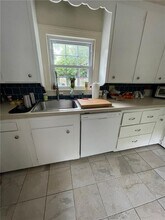 42 Alexander McGregor Rd in Pawtucket, RI - Building Photo - Building Photo