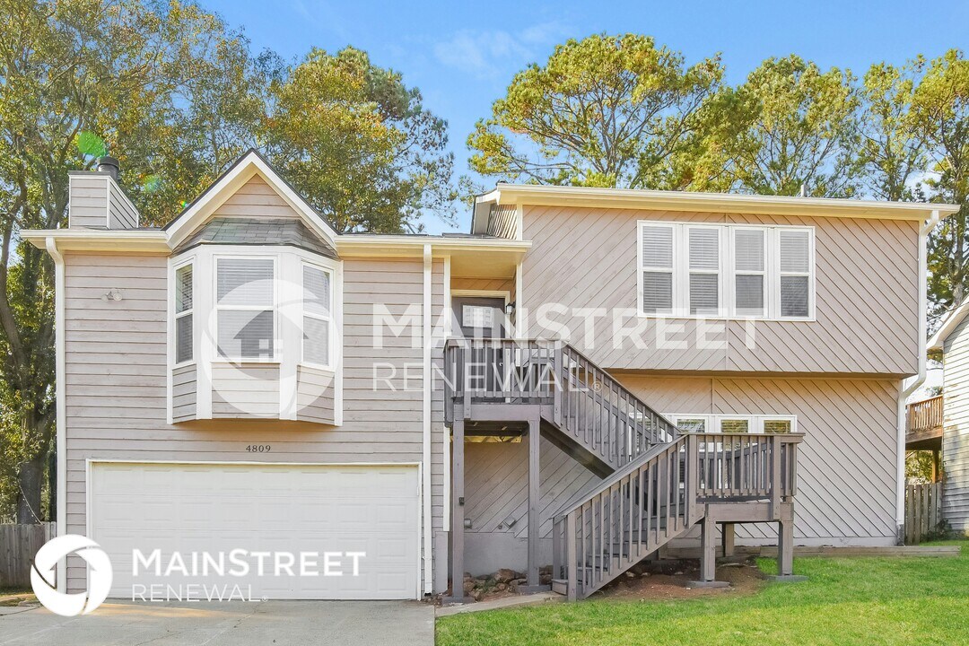 4809 Nevilly Way in Marietta, GA - Building Photo