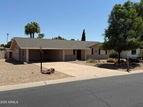 101 S Florence Ave in Litchfield Park, AZ - Building Photo - Building Photo