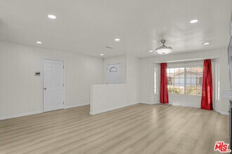 7701 Baird Ave in Los Angeles, CA - Building Photo - Building Photo