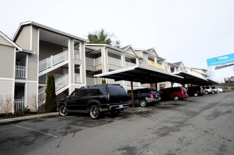 Northpoint Ridge Apartments in Tacoma, WA - Building Photo - Building Photo