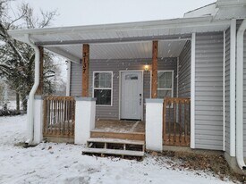 3137 Ashland Ave in Knoxville, TN - Building Photo