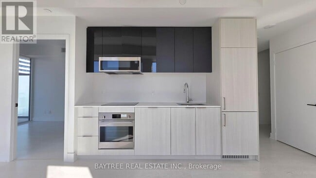 308 Jarvis St in Toronto, ON - Building Photo - Building Photo