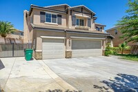 44233 Raven Ln in Lancaster, CA - Foto de edificio - Building Photo