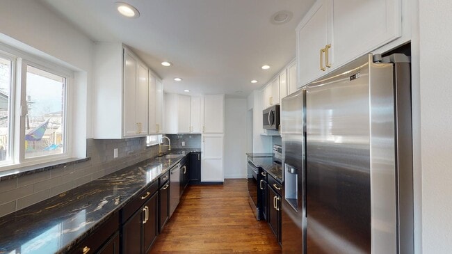 Classic brick Montclair home with covered in Denver, CO - Building Photo - Building Photo