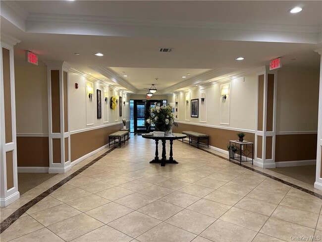 77 Quaker Ave in Cornwall, NY - Building Photo - Building Photo
