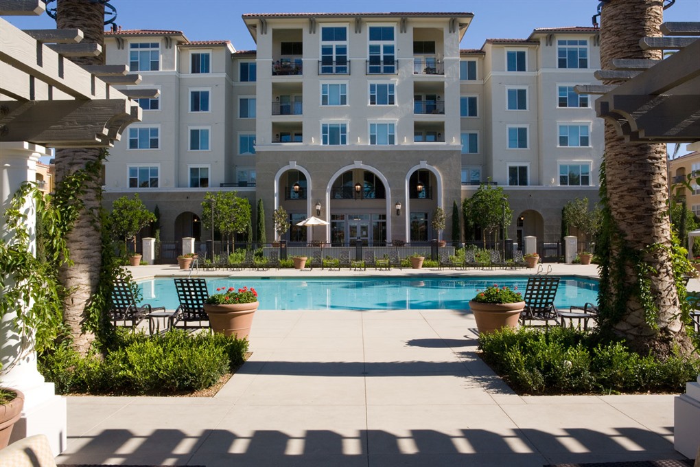 The Redwoods at North Park in San Jose, CA - Building Photo